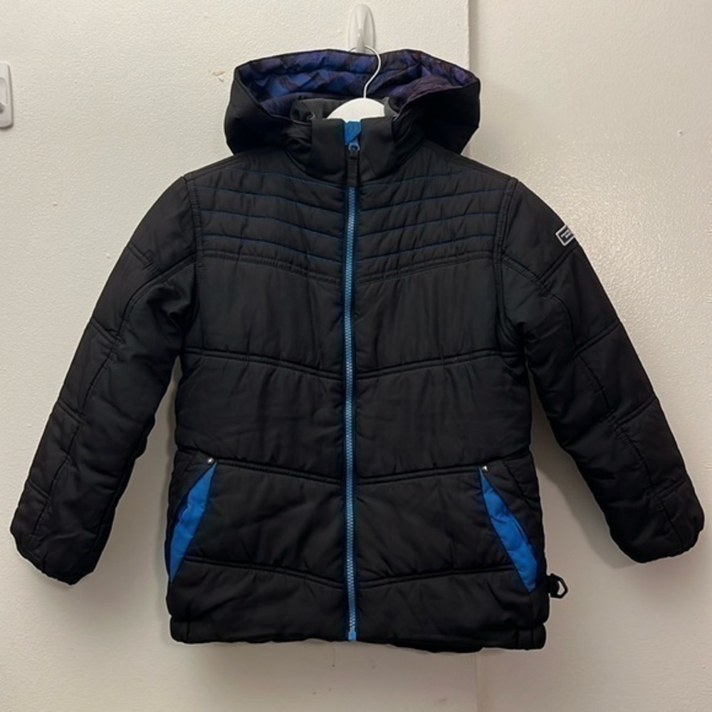 Boy’s Red Puff Hoodie jacket coat Size 7 with hidden pocket 1007
